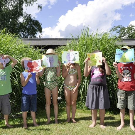 Ils se jettent à l’eau et se noient dans les livres