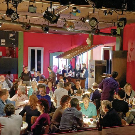Le Théâtre veut renaître