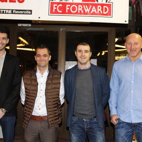 Nouveau staff pour la Une de Forward