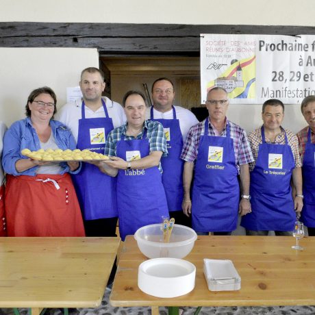 Les Amis réunis servent les malakoffs