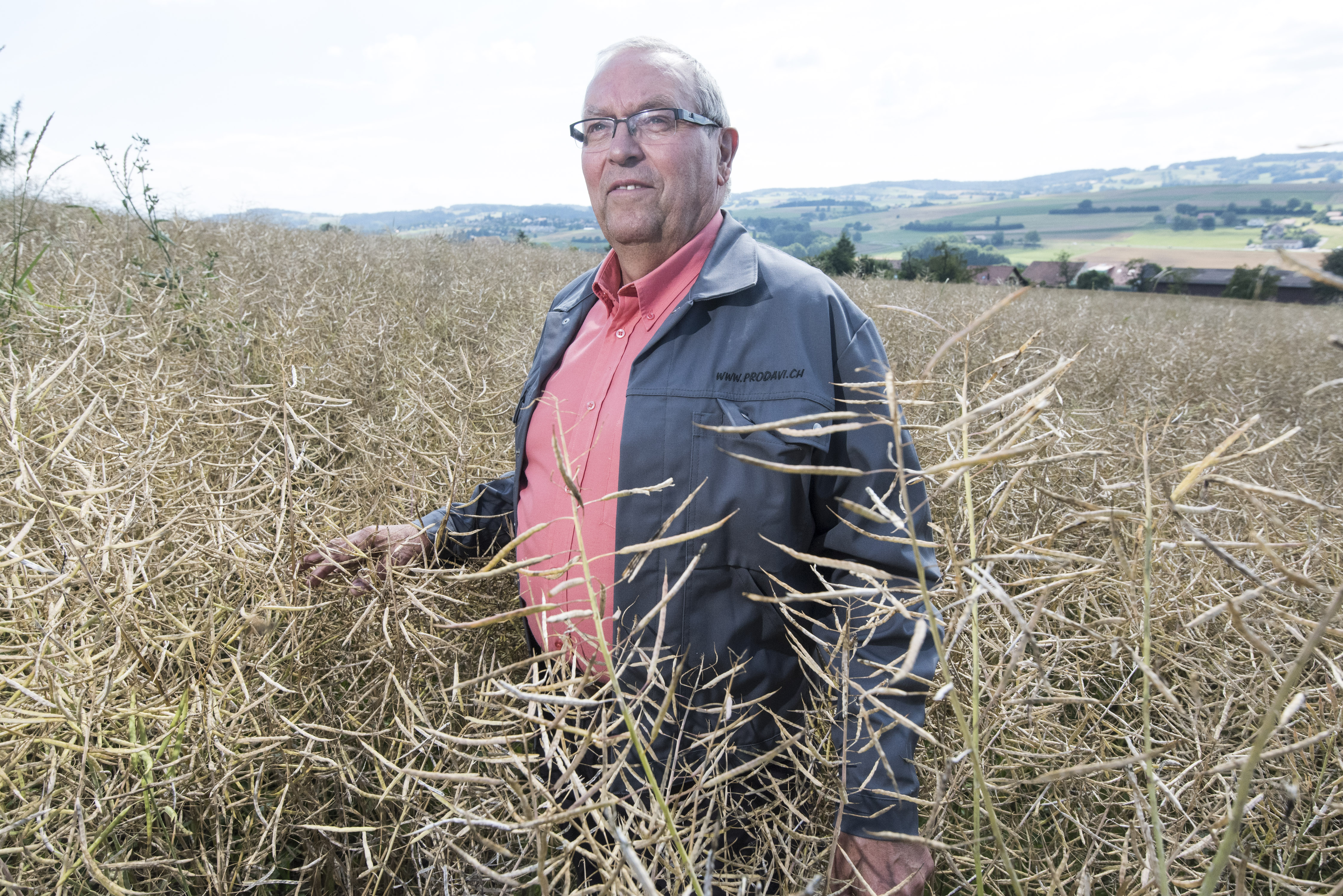 Il lutte contre le désarroi paysan