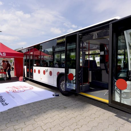 Appel à sauver le bus mobile de Caritas