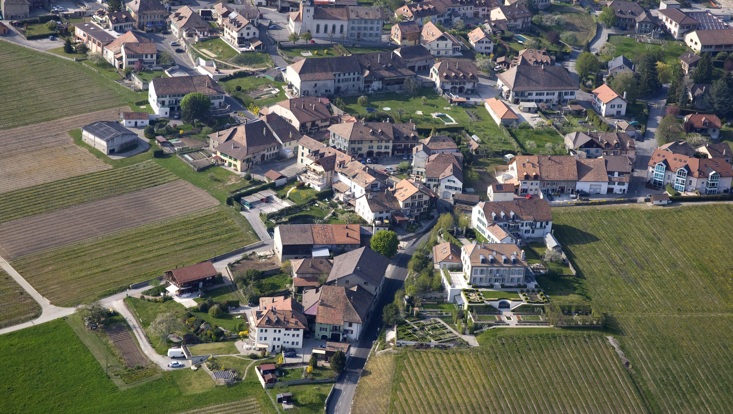 Découvrez Yens