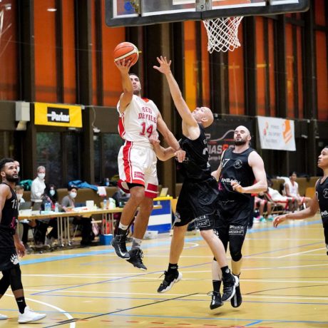 Les Red Devils entament la saison avec brio