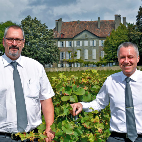 Des croque-morts bien dans leurs pompes
