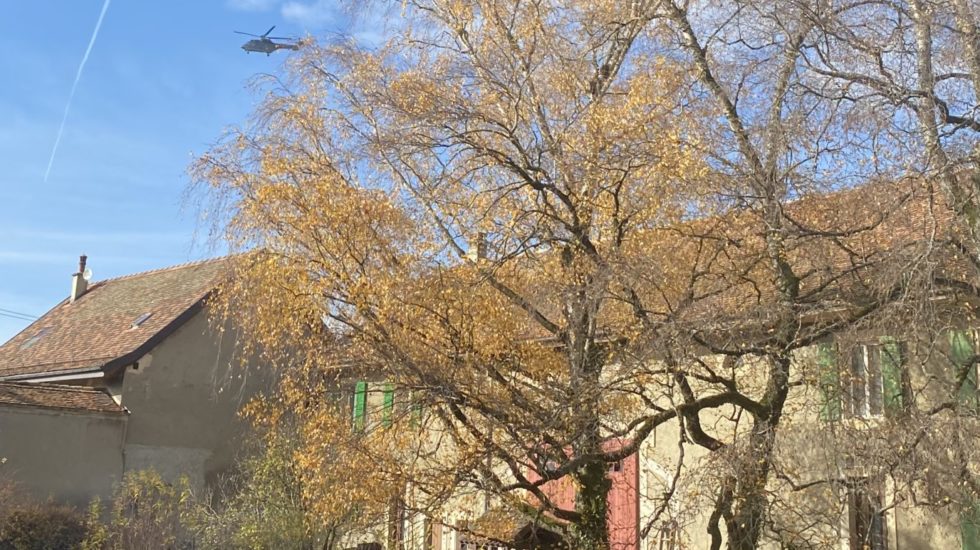L’hélicoptère «radioactif» en balade dans le district