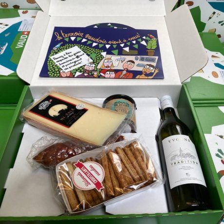 Un cadeau et une idée cadeau dans un même coffret