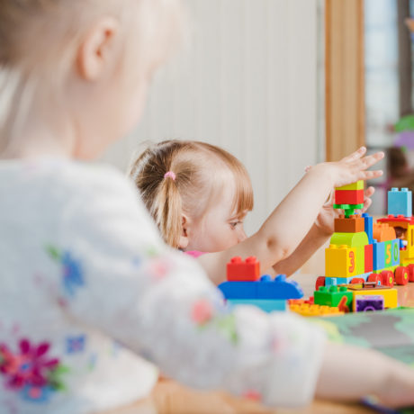 Fermer les crèches, un processus confus