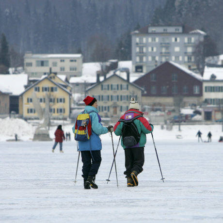 Même s’il gelait, le lac de Joux serait interdit au public