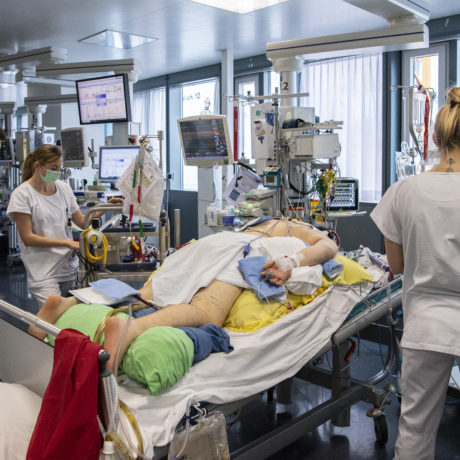 Hausse des infections et des hospitalisations liées au Covid-19