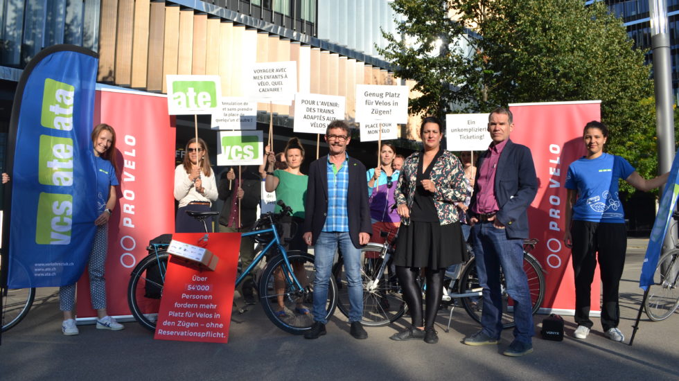 Vélos: pétition contre l'obligation de réserver dans les trains