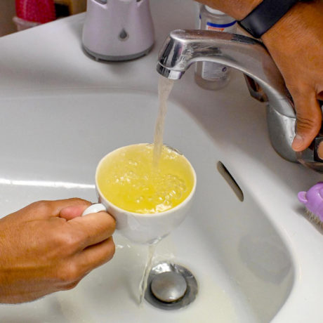 Des centaines de foyers rencontrent toujours des problèmes d’eau colorée