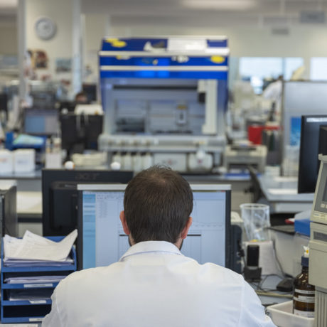 Le variant Omicron est responsable de 55% des nouvelles infections