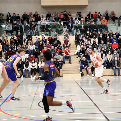 Les Red Devils concluent la saison régulière par un succès