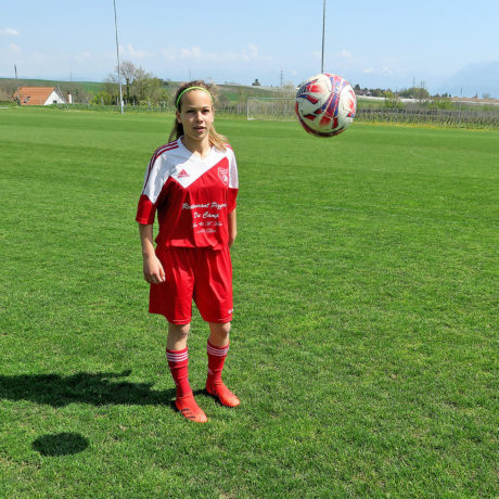 Pionnière de la relève du football féminin