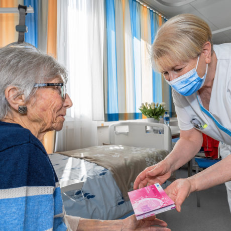 Entre poésie et oiseaux, l’hôpital prend de la hauteur