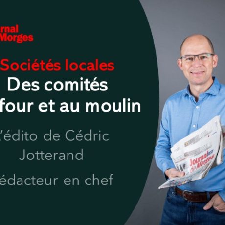 Les comités de sociétés locales en bleu de travail