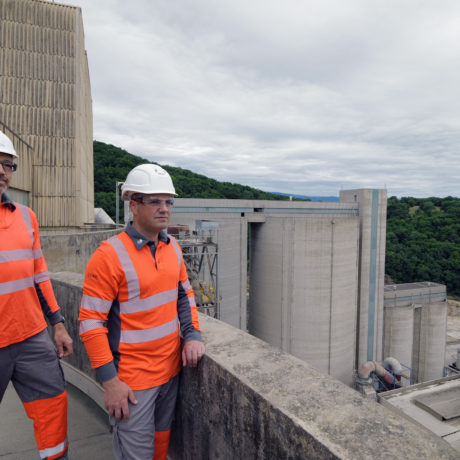 Libéré de la Zone à défendre, Holcim sort de sa réserve
