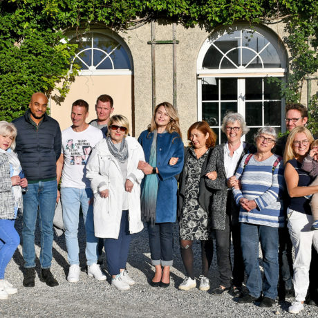 Des sourires dans la brume