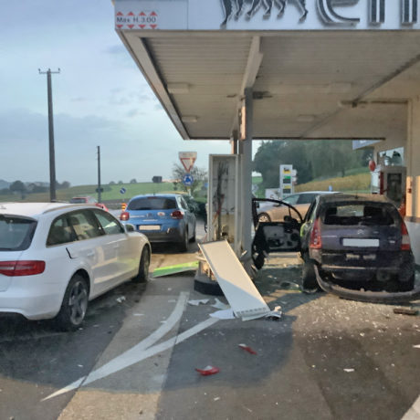 Explosion à la station-service