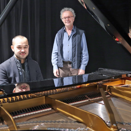 Piano et mélodies pour aiguiser la curiosité