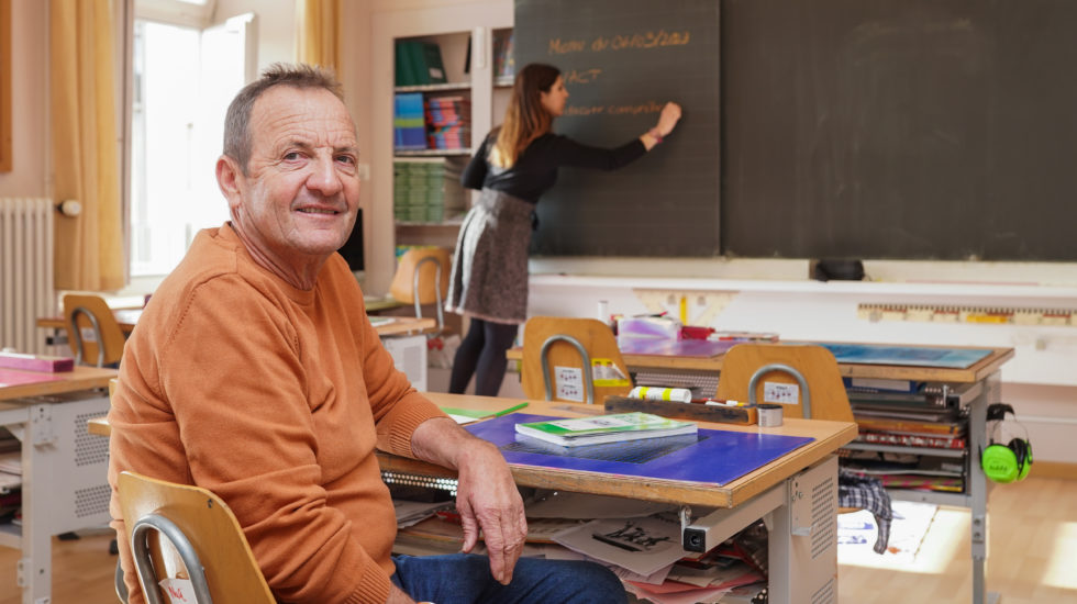 La banque se mue en salle de classe