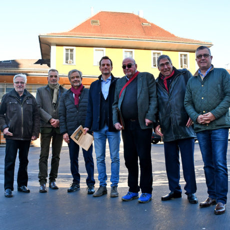Ils veulent contrer le projet de la gare