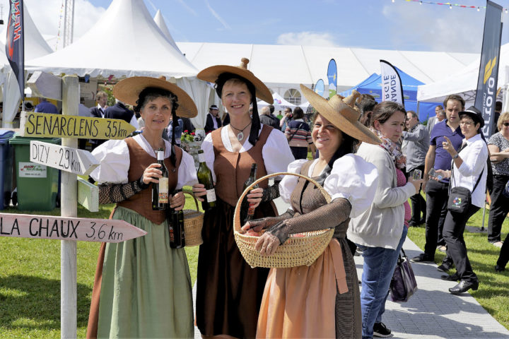 Les Paysannes vaudoises sont garantes du terroir vaudois et du folklore, comme le costume traditionnel. Photo: Grieu