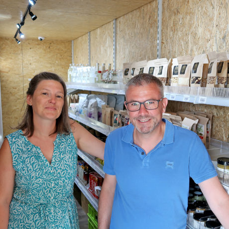 Alors que le local va mal, ils veulent résister