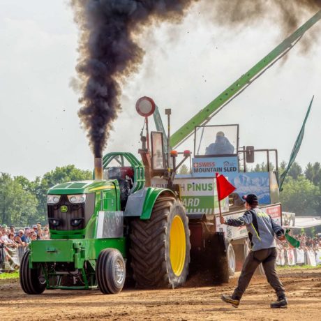 Tractor pulling
