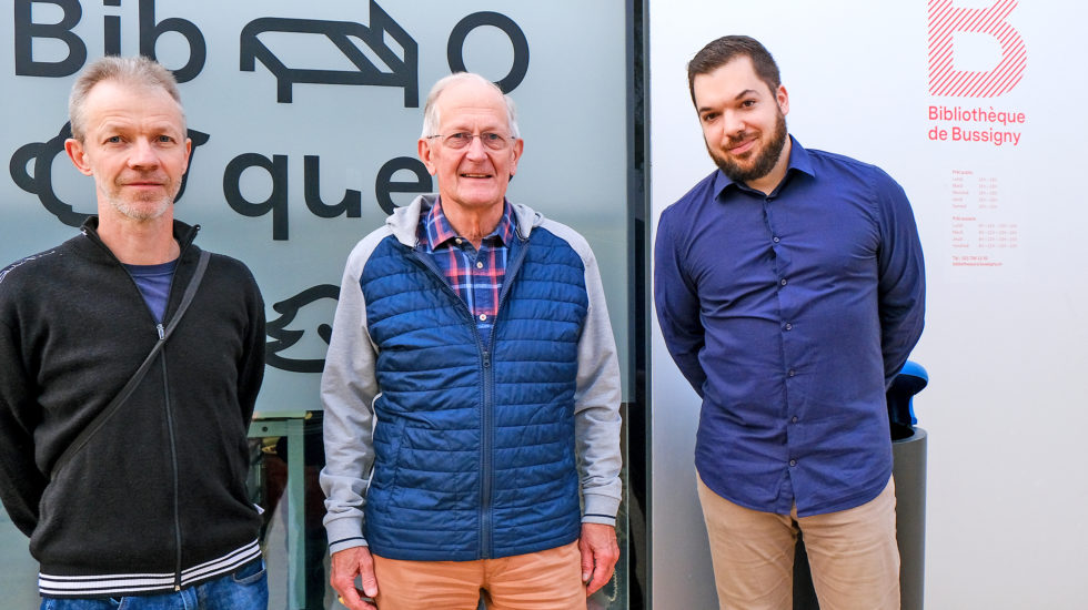 Joseph Deiss à livre ouvert à la bibliothèque
