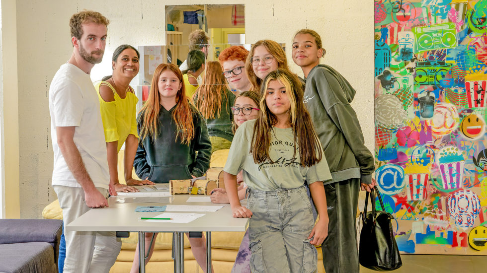 Des ados fréquentent l'école de la vie