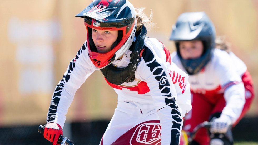 La vie de Zoé Claessens au sommet du BMX mondial