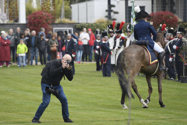 Les journalistes et photographes du Journal de Morges, ici Thierry Nicolet, sont presque chaque jour au coeur de l'action régionale.