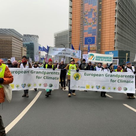 Les grands-parents morgiens ont défilé à Bruxelles