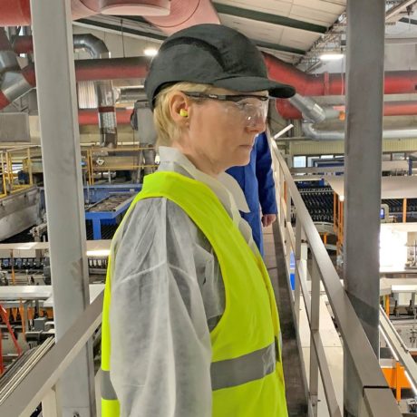 Isabelle Moret en soutien des employés de Vetropack
