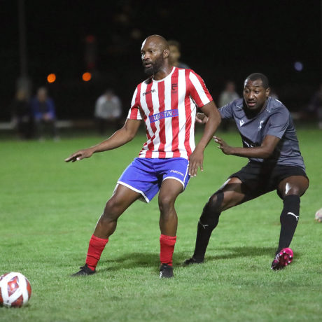 Forward bat Gland et prend la tête, Lonay défait