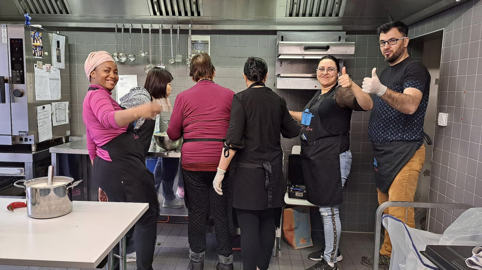 La Cantine rassemble