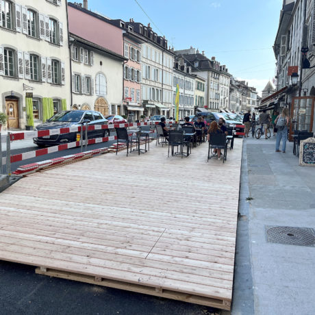 Les terrasses se sont agrandies à la rue Louis-de-Savoie