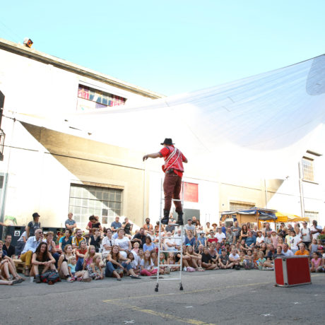 Les arts de la rue se faufilent à La Sarraz