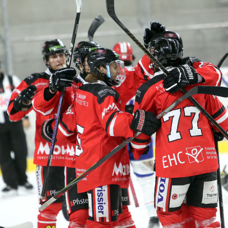Les Bulldogs et Saint-Prex gagnent leur derby | Les résultats sports du week-end