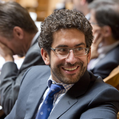 Le regretté Fathi Derder avait fait ses débuts au JDM