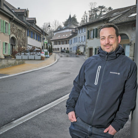 Son quotidien se dessine en réseau