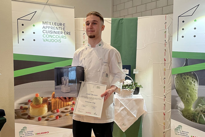 À 17 ans, il obtient la troisième place du Concours du meilleur apprenti cuisinier vaudois