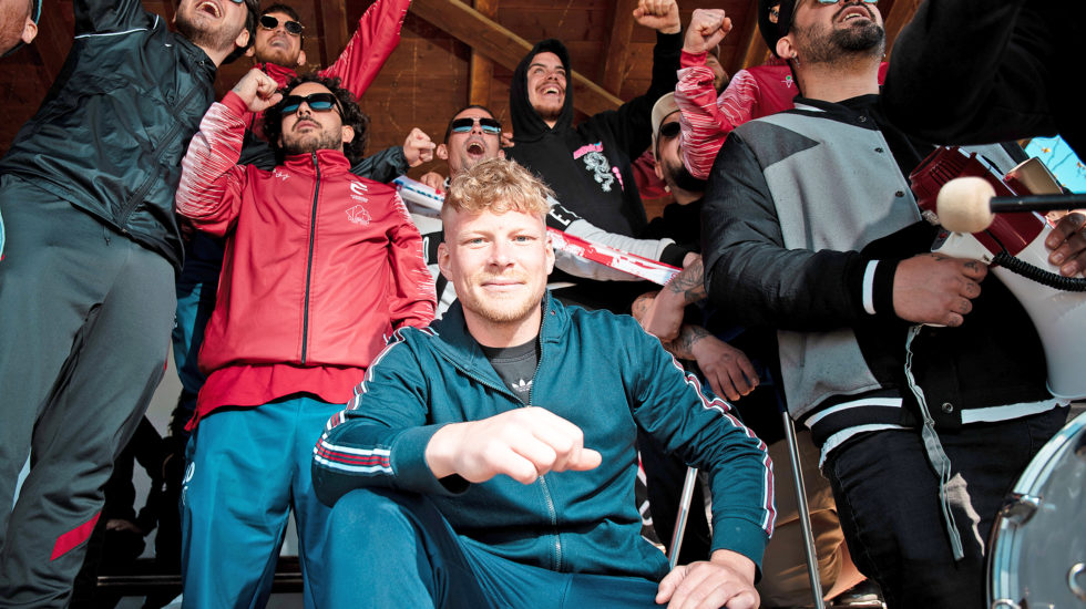 Le chef d’orchestre des supporters de Forward