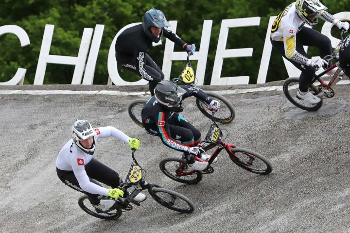 Cette photo Coupe_de_Suisse_BMX_2025_26.jpg, a été réduite de 82.69 % le Lundi 05 Mai 2025 à 10:05 par Emjysoft Photo Réducteur v6.0 à télécharger sur https://www.emjysoft.com/