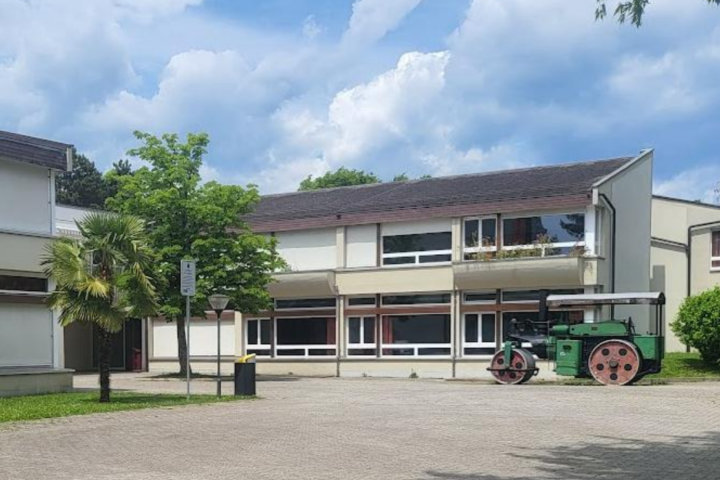 Le compresseur symbole du collège est sauvé