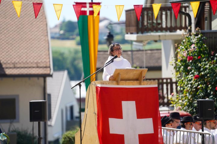 Cette photo AbbayeLonay_2025_02.jpg, a été réduite de 98.33 % le Lundi 23 Juin 2025 à 15:06 par Emjysoft Photo Réducteur v6.0 à télécharger sur https://www.emjysoft.com/