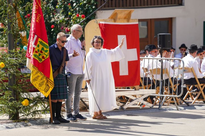 Cette photo AbbayeLonay_2025_04.jpg, a été réduite de 97.08 % le Lundi 23 Juin 2025 à 15:06 par Emjysoft Photo Réducteur v6.0 à télécharger sur https://www.emjysoft.com/