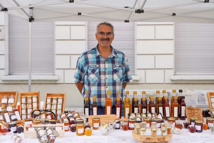 Cette photo MarchéPrintemps_2025_08.jpg, a été réduite de 97.77 % le Lundi 16 Juin 2025 à 11:06 par Emjysoft Photo Réducteur v6.0 à télécharger sur https://www.emjysoft.com/